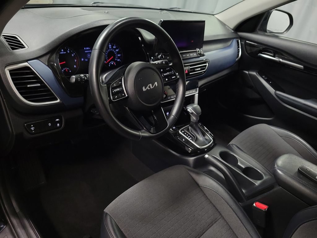 Used 2023 Kia Seltos Nightfall Edition AWD/4WD image 13