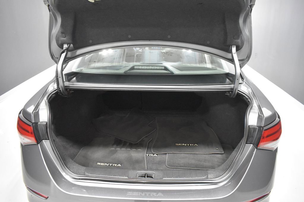 Used 2023 Nissan Sentra SR w/ Electronics Package image 30