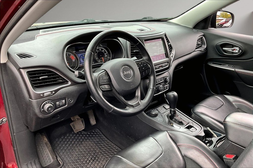 Used 2021 Jeep Cherokee Trailhawk w/ Sun, Sound & Nav Group AWD/4WD image 17
