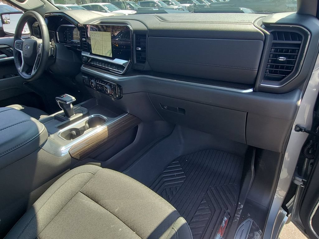 Used 2025 Chevrolet Silverado 1500 LT Trail Boss w/ Protection Package AWD/4WD image 28