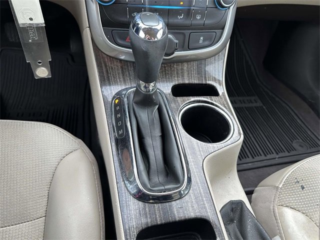 Used 2015 Chevrolet Malibu LT w/ Power Convenience Package image 12