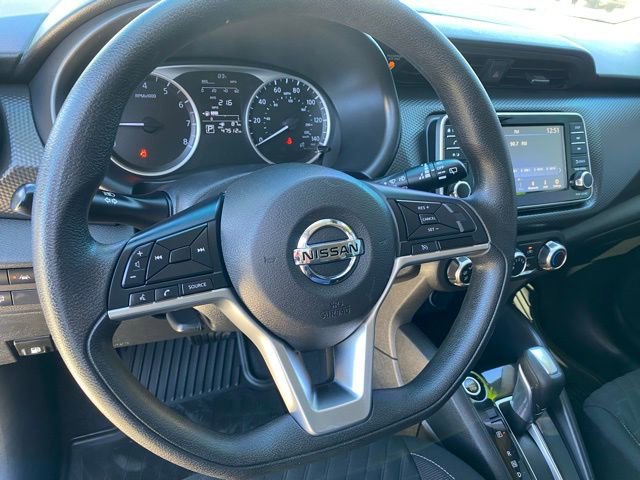 Used 2021 Nissan Kicks S image 12