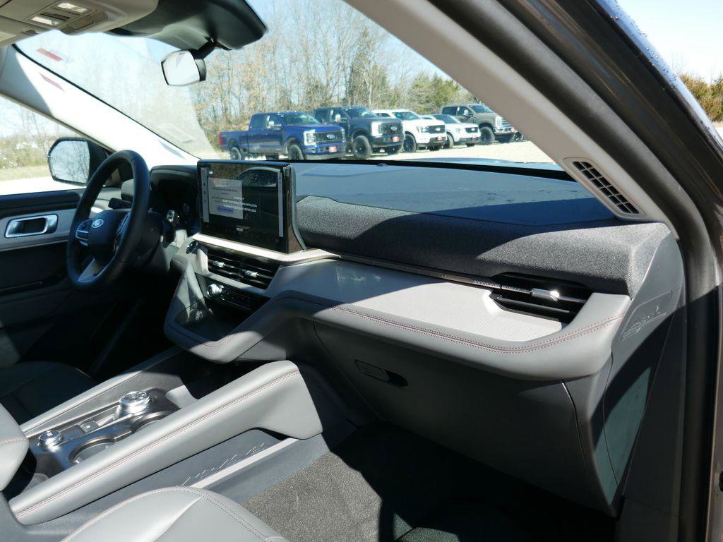 New 2026 Ford Explorer Active image 12
