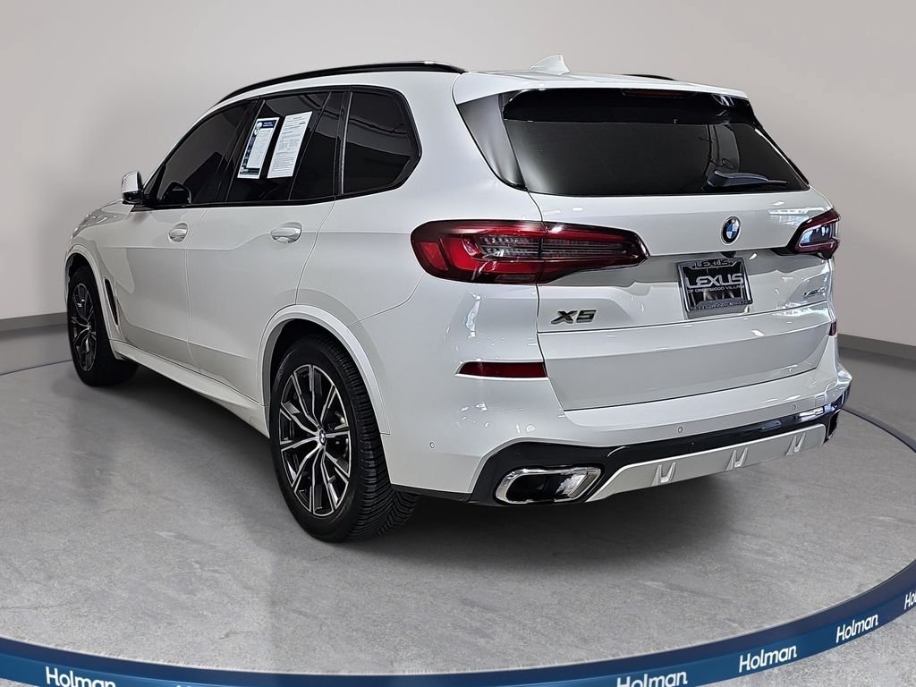 Used 2022 BMW X5 xDrive40i w/ M Sport Package AWD/4WD image 8