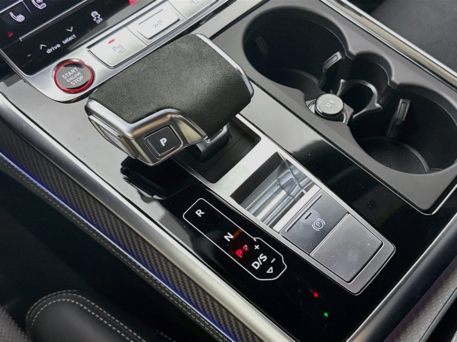 Certified 2025 Audi RS Q8 performance AWD/4WD image 19