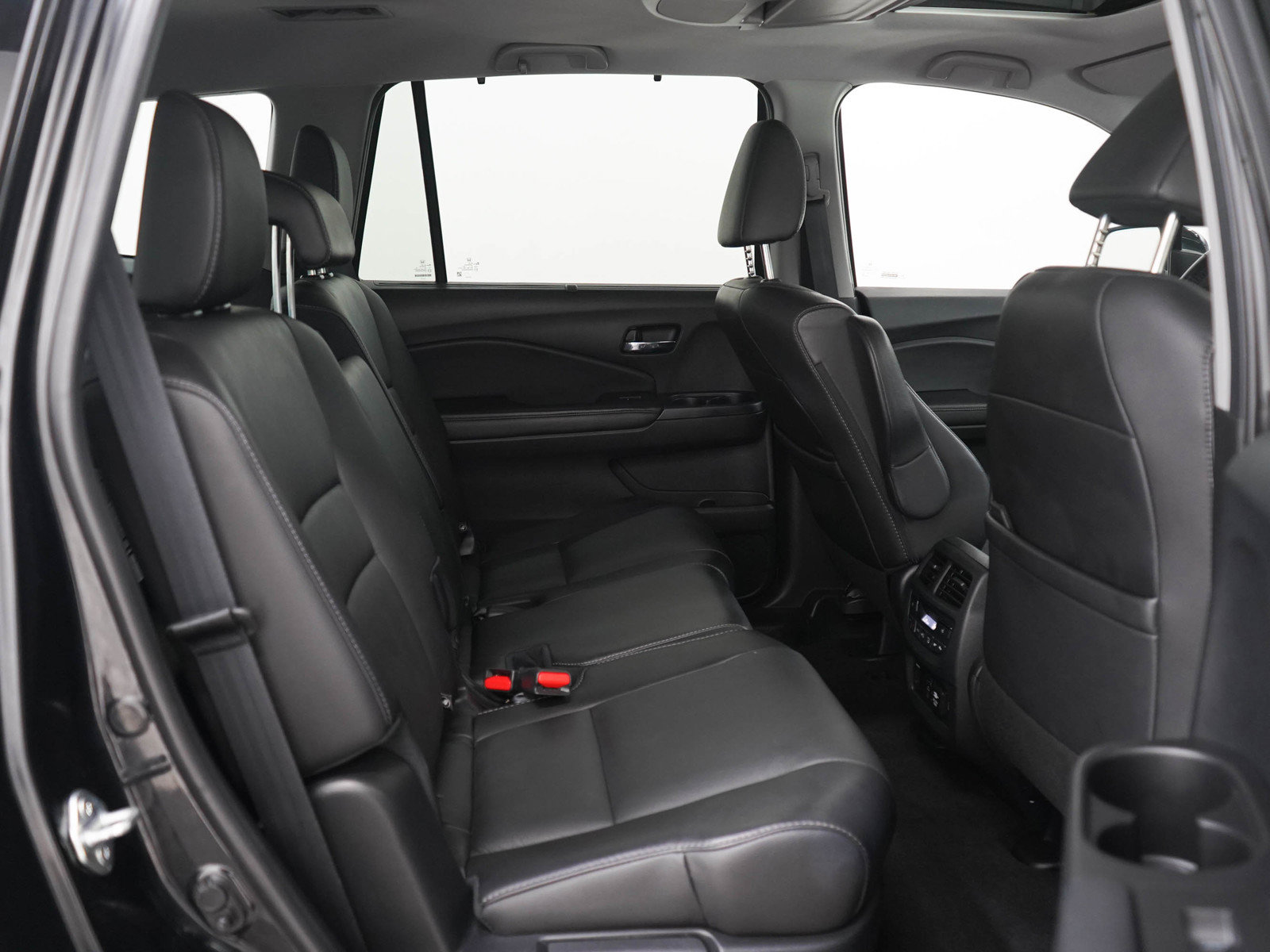 Used 2021 Honda Pilot Touring image 12