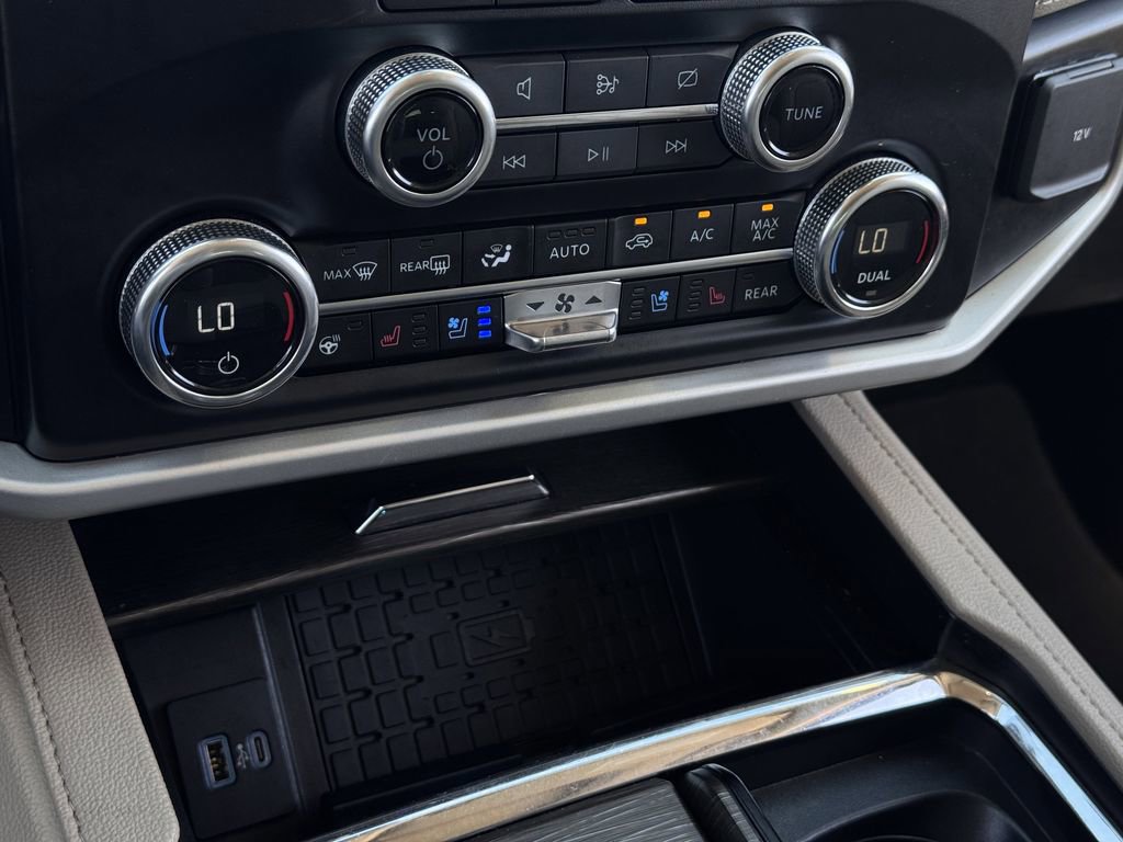 Used 2024 Ford Expedition Limited image 20