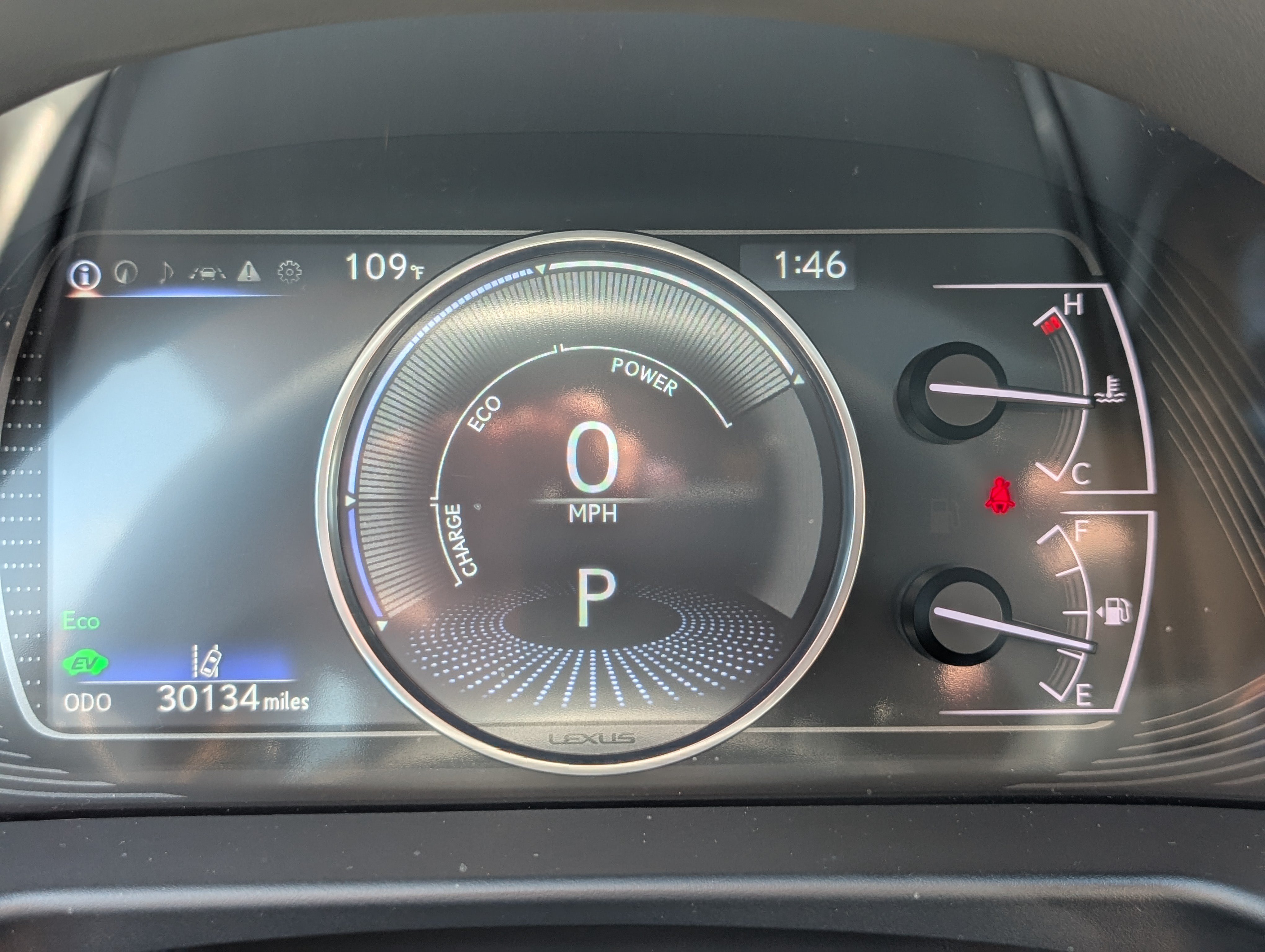 Used 2024 Lexus ES 300h Ultra Luxury w/ Accessory Package (Z2) FWD image 32