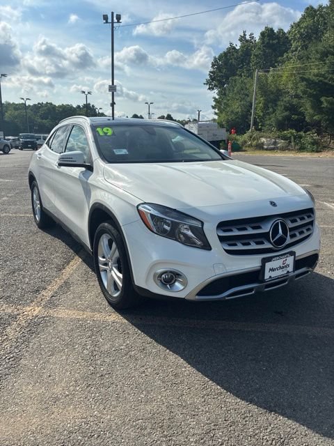 Used 2019 Mercedes-Benz GLA 250 4MATIC w/ Premium Package