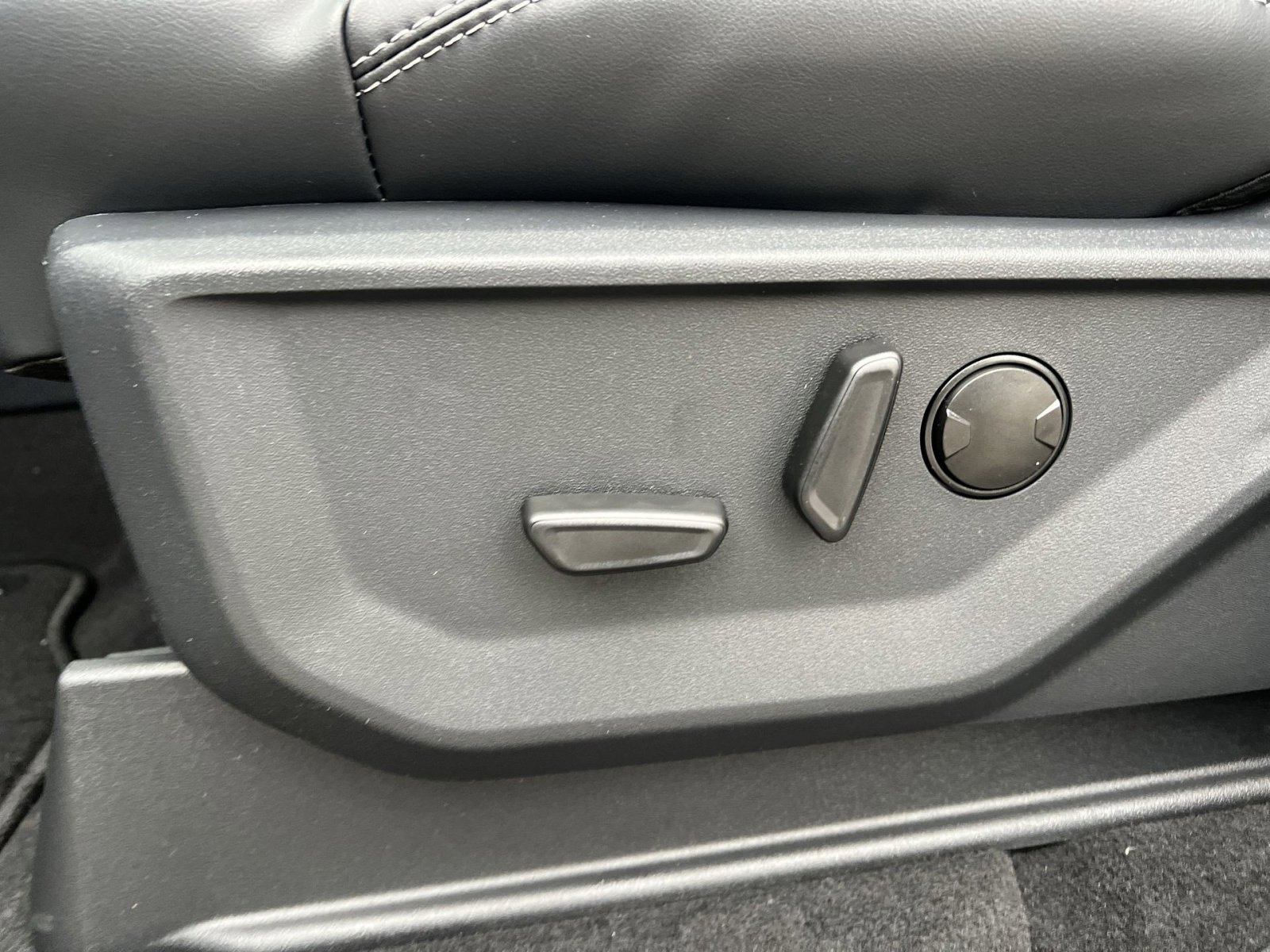 New 2026 Ford Expedition Platinum w/ Stealth Appearance Package image 14