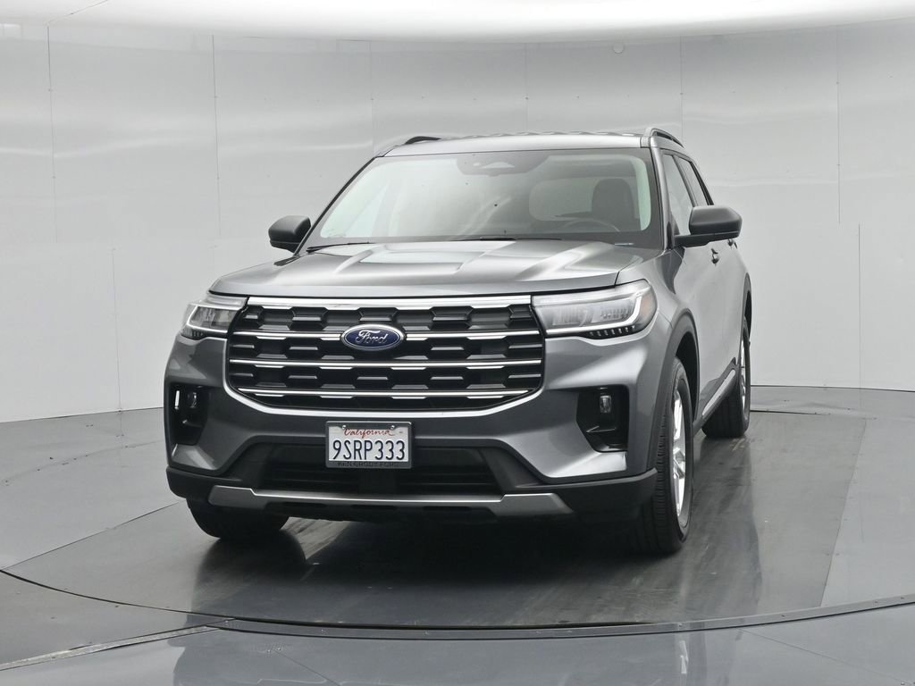 Used 2025 Ford Explorer Active w/ Active Comfort Package RWD image 59