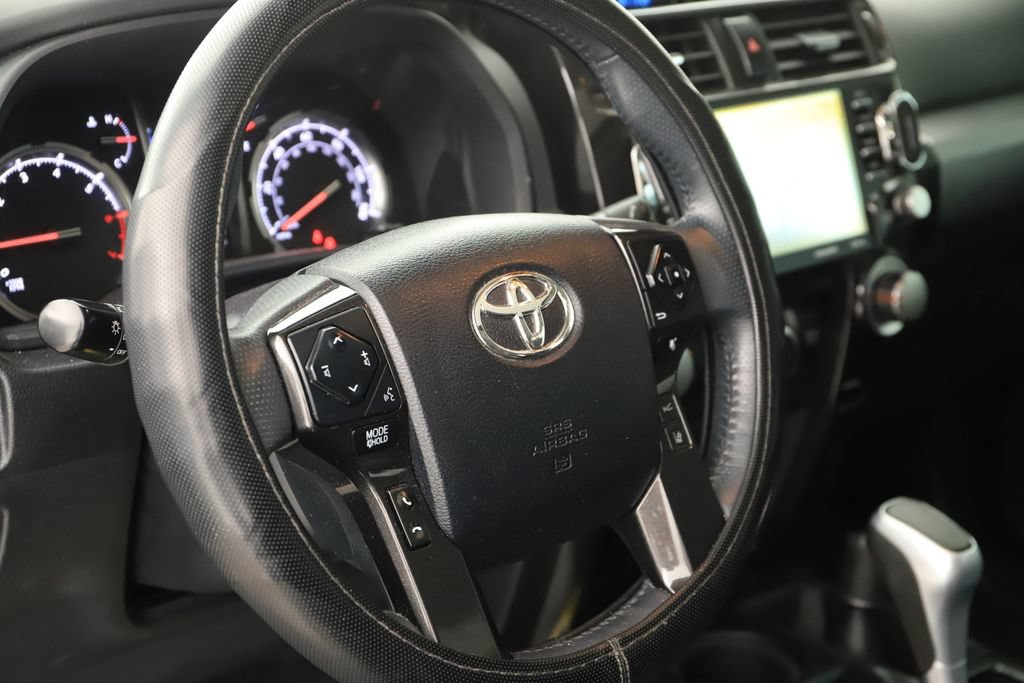 Used 2021 Toyota 4Runner TRD Off-Road Premium w/ Moonroof Package AWD/4WD image 16