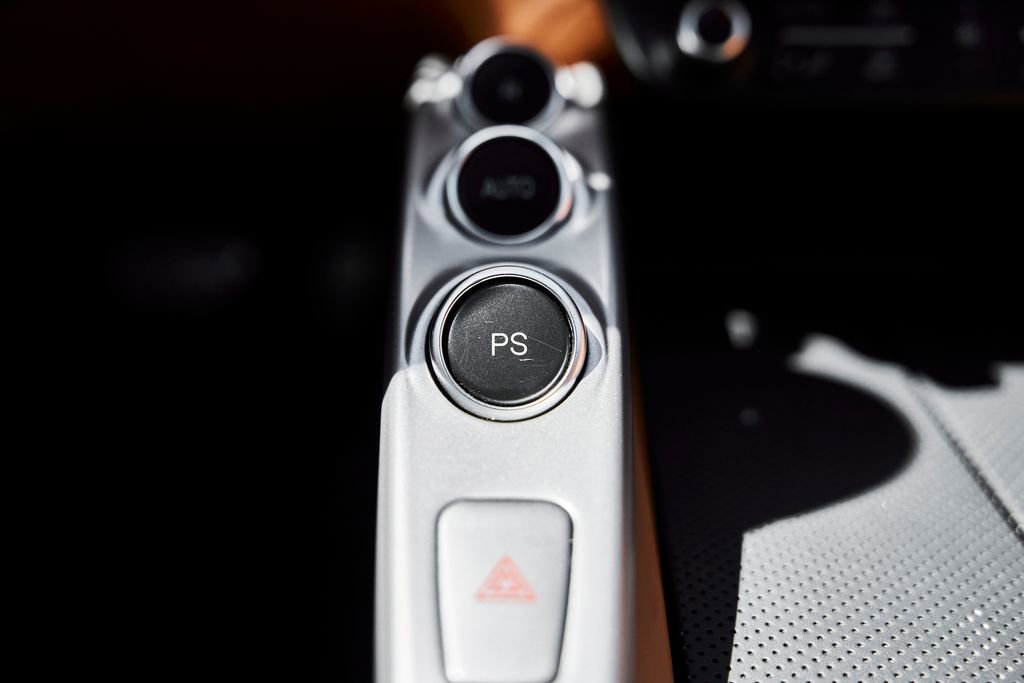 Used 2018 Ferrari GTC4Lusso image 68