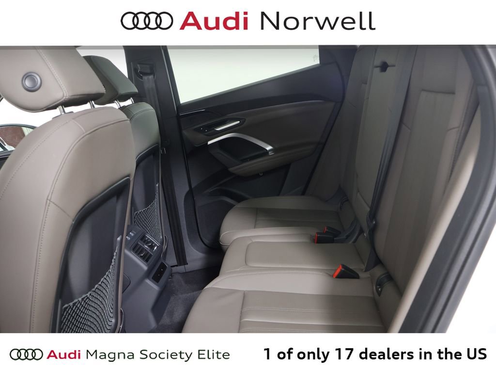 Used 2025 Audi Q5 2.0T Premium w/ Convenience Package image 24