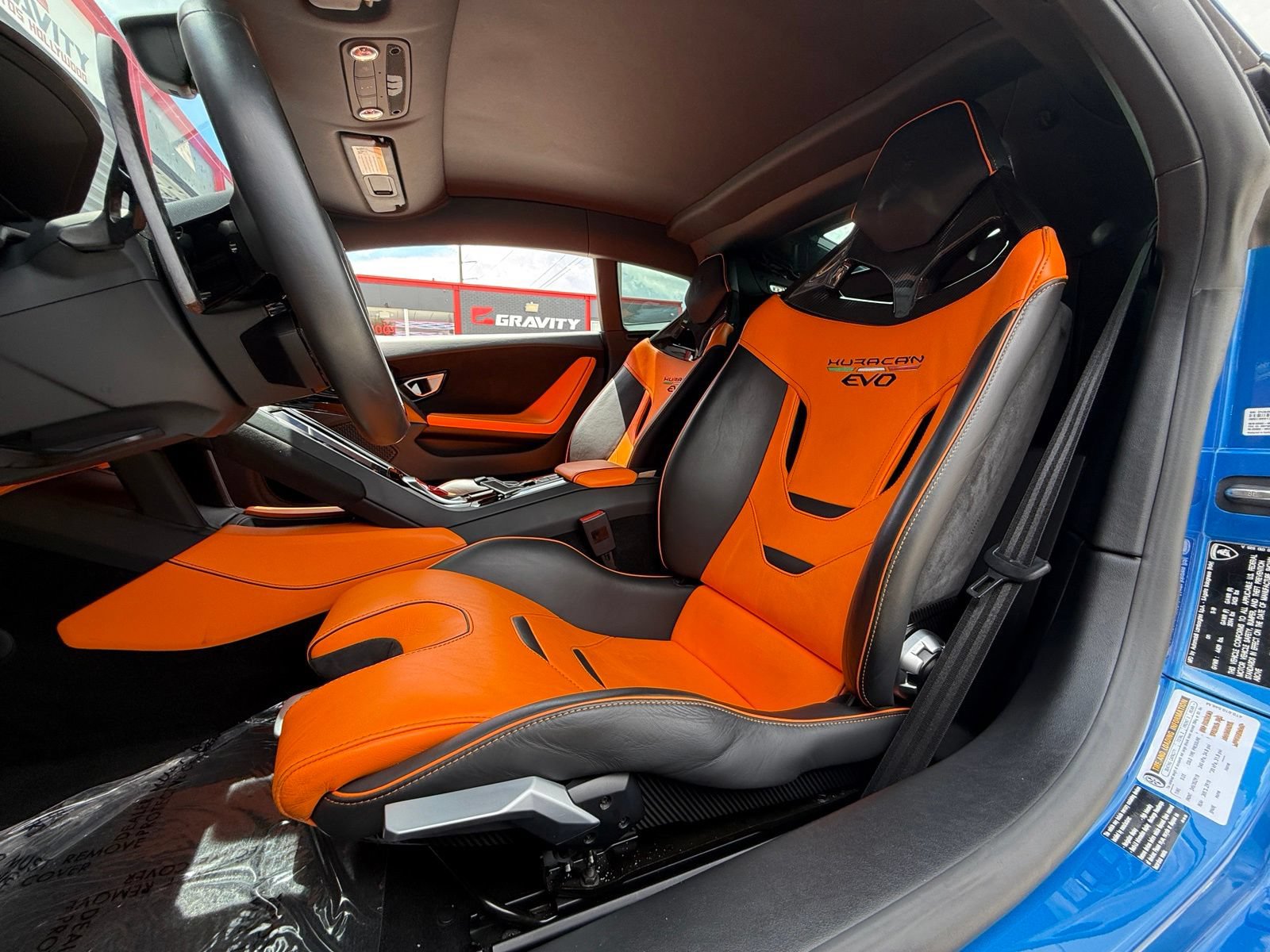 Used 2020 Lamborghini Huracan EVO RWD image 24