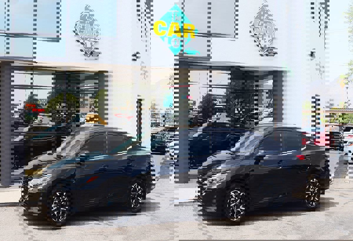 Used 2025 Nissan Sentra SV image 7