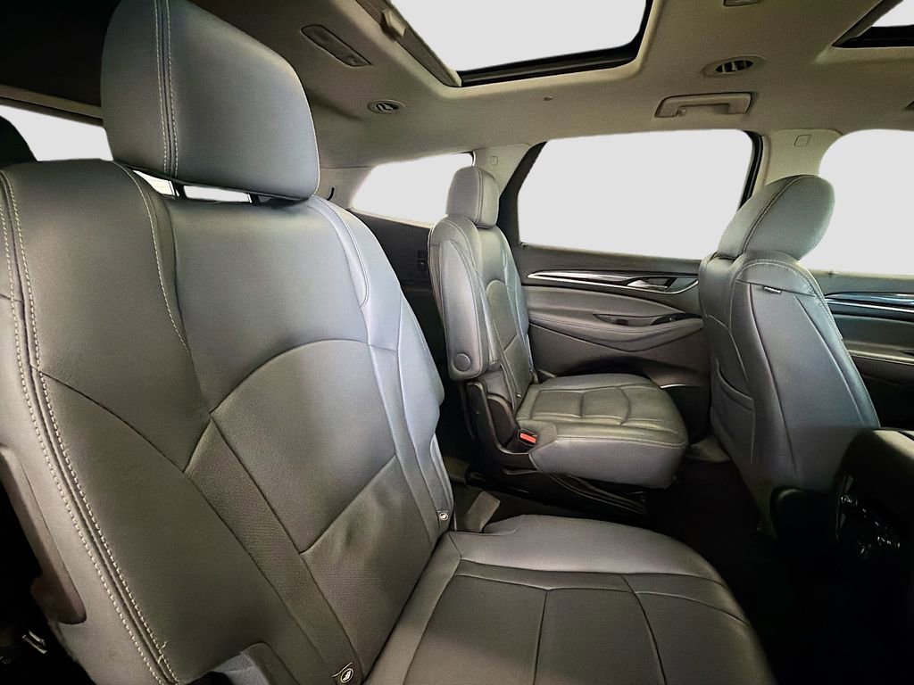 Used 2019 Buick Enclave Essence image 29