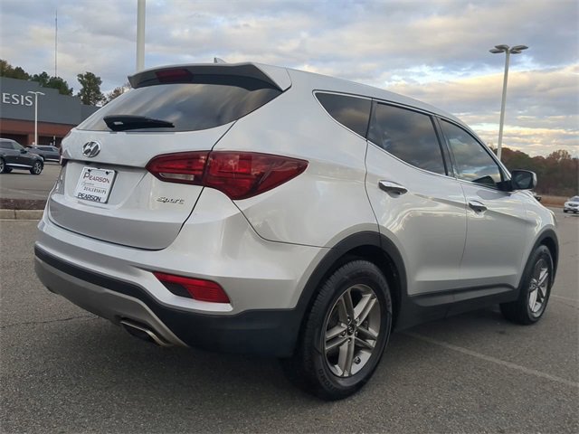 Used 2017 Hyundai Santa Fe Sport image 4