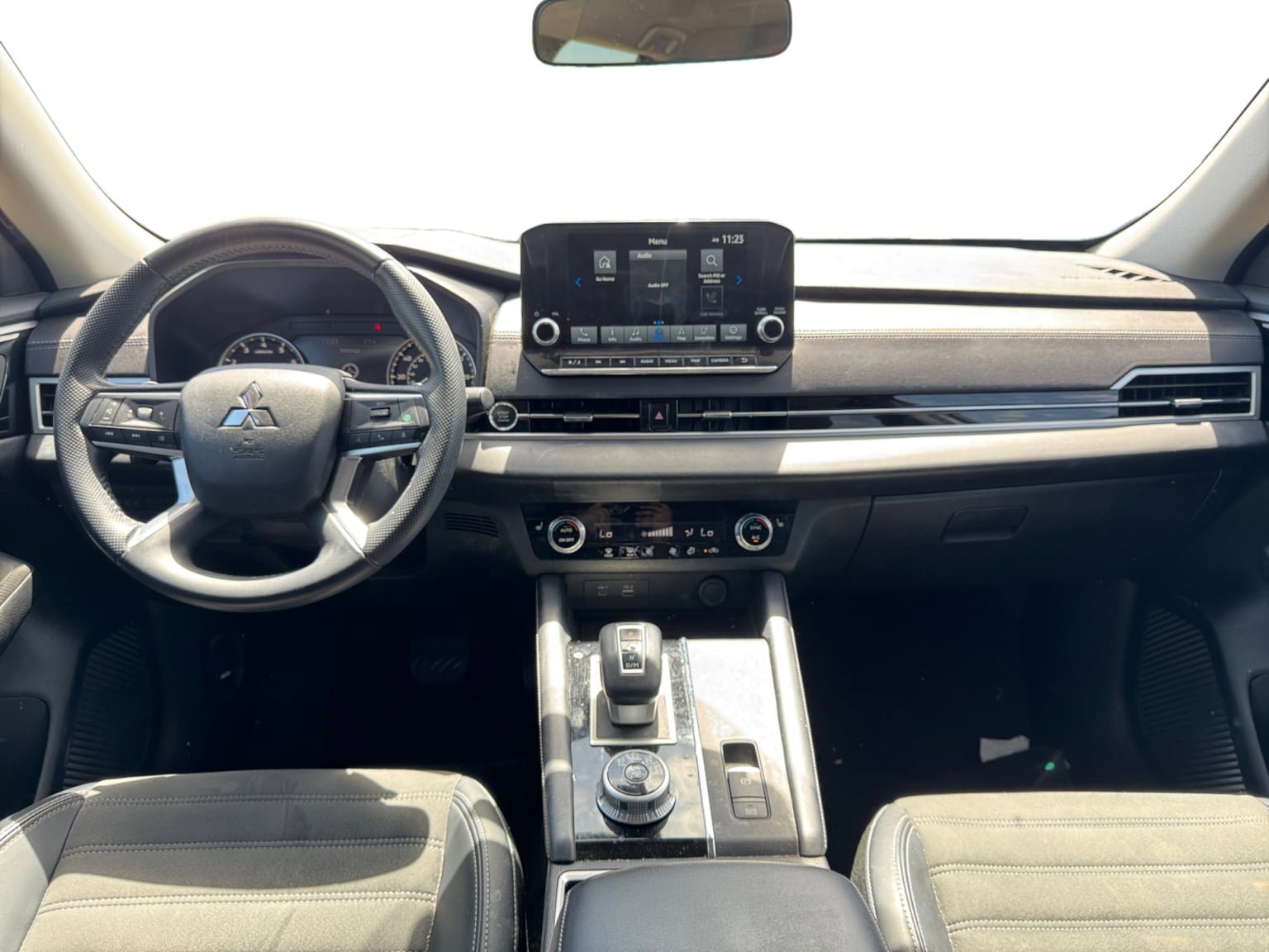 Used 2023 Mitsubishi Outlander SE FWD image 12
