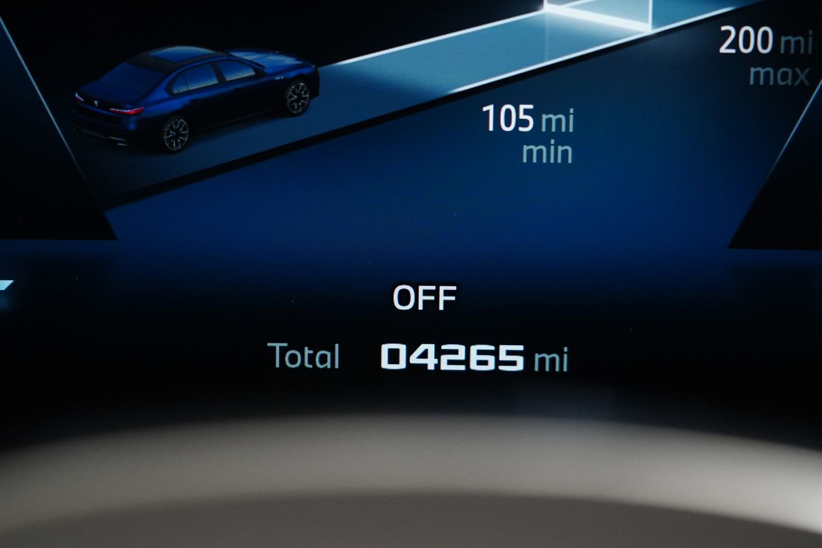 Used 2025 BMW i7 M70 w/ Executive Package image 21