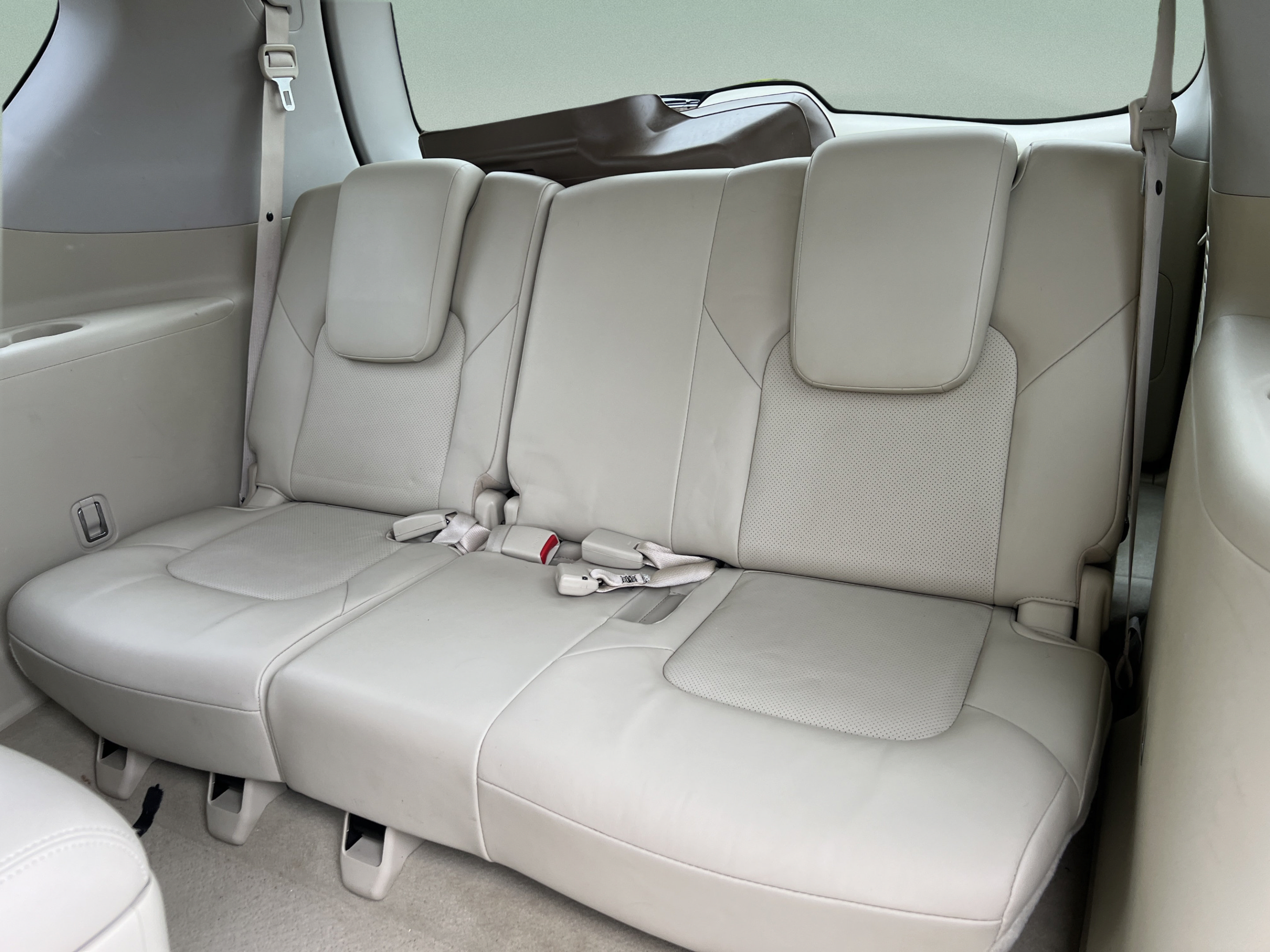 Used 2015 INFINITI QX80 2WD w/ Deluxe Technology Package image 28
