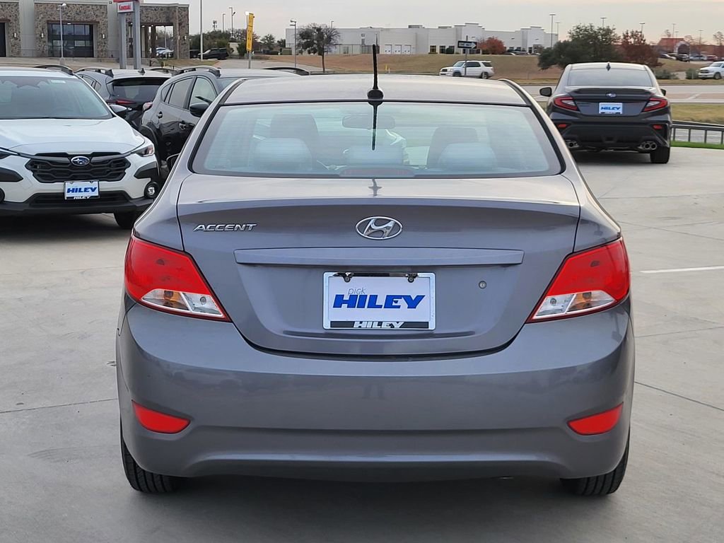 Used 2017 Hyundai Accent SE image 3