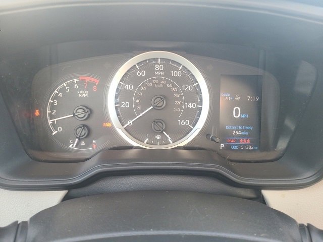 Used 2021 Toyota Corolla LE image 24