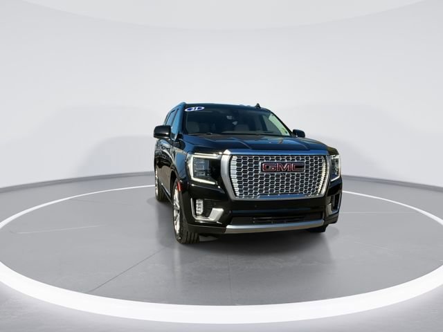 Used 2021 GMC Yukon Denali w/ Denali Ultimate Package image 2
