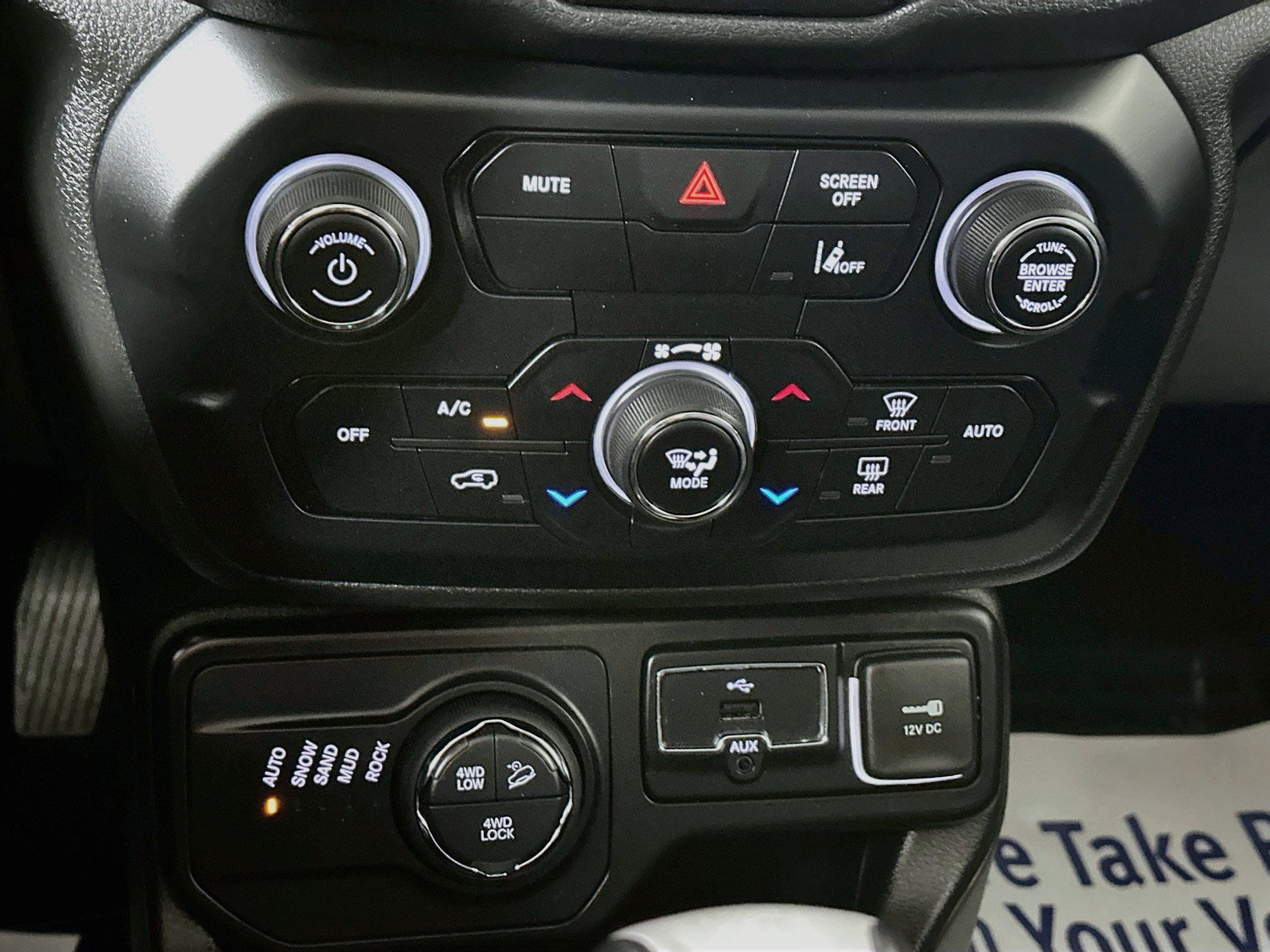 Used 2022 Jeep Renegade Trailhawk w/ Sun/Sound Group AWD/4WD image 16