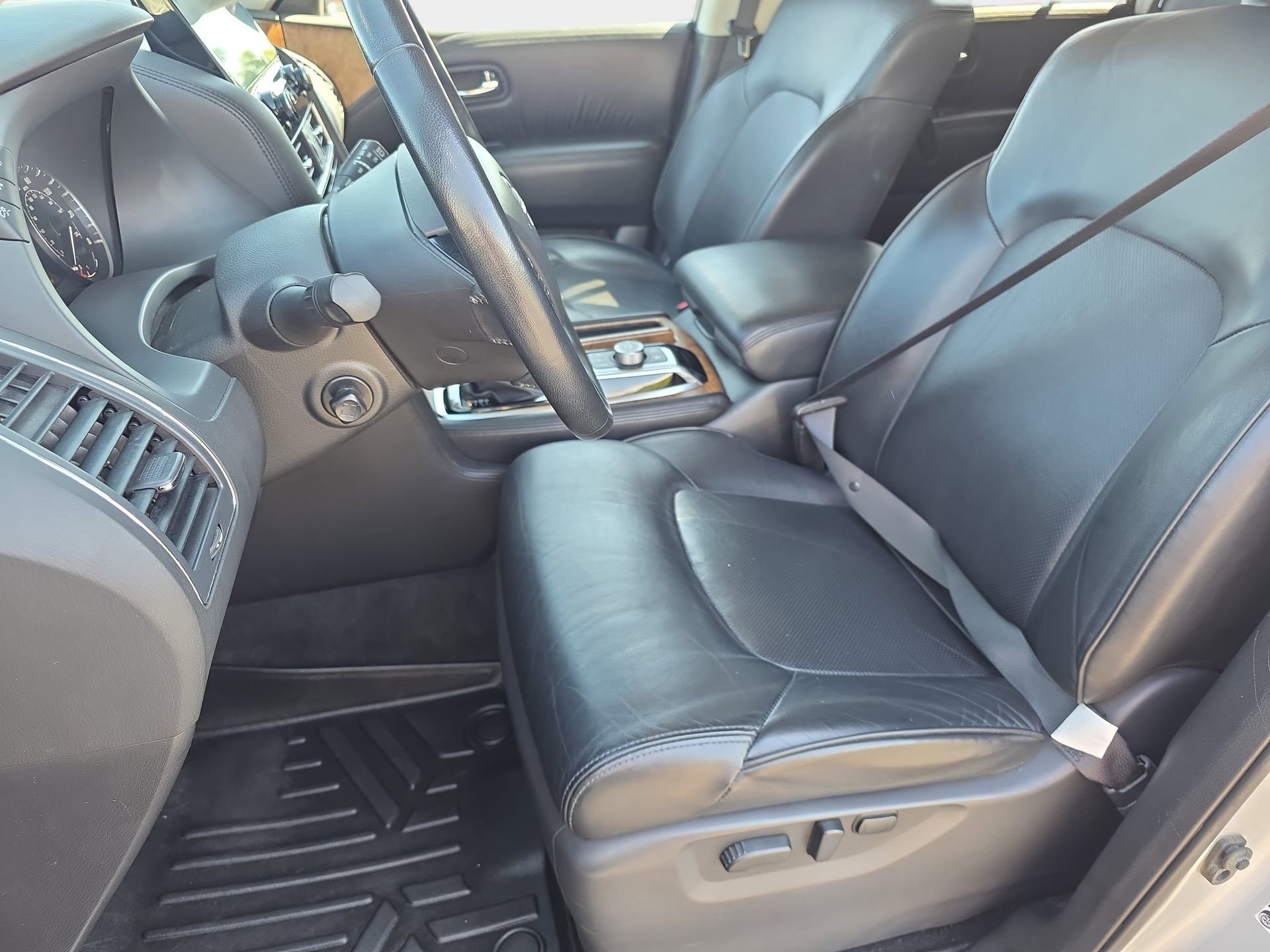 Used 2021 Nissan Armada SL w/ Captain's Chairs Package AWD/4WD image 14