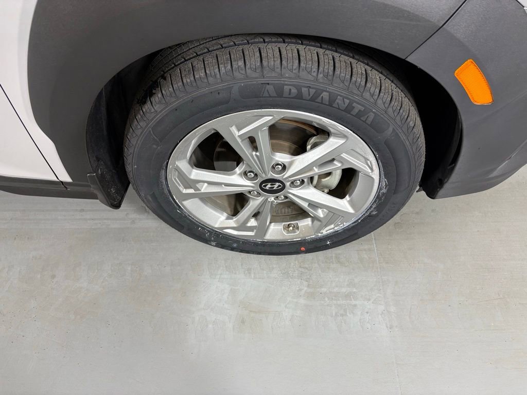 Used 2023 Hyundai Kona SEL image 11