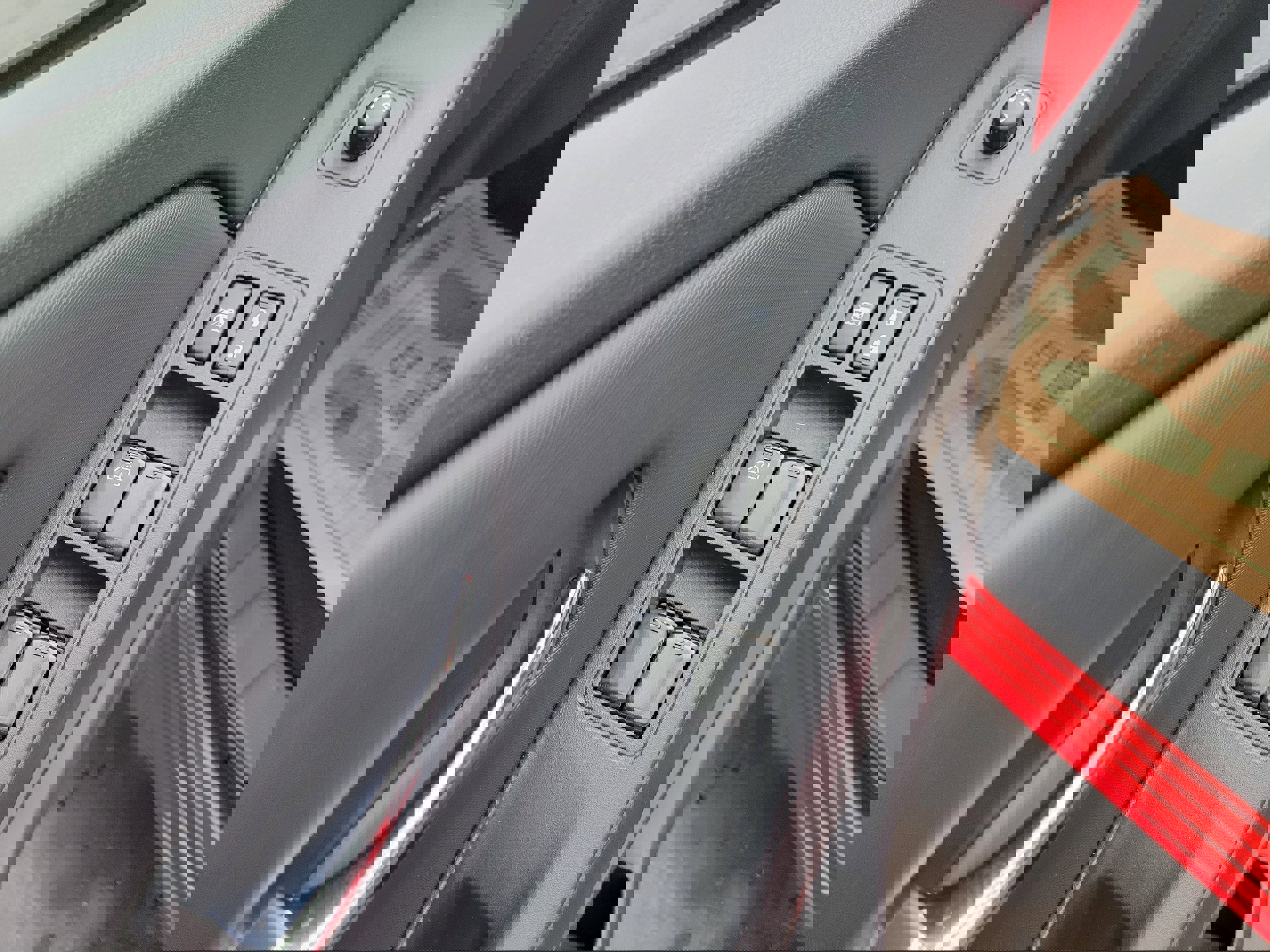 Used 2022 Nissan Frontier SV image 26