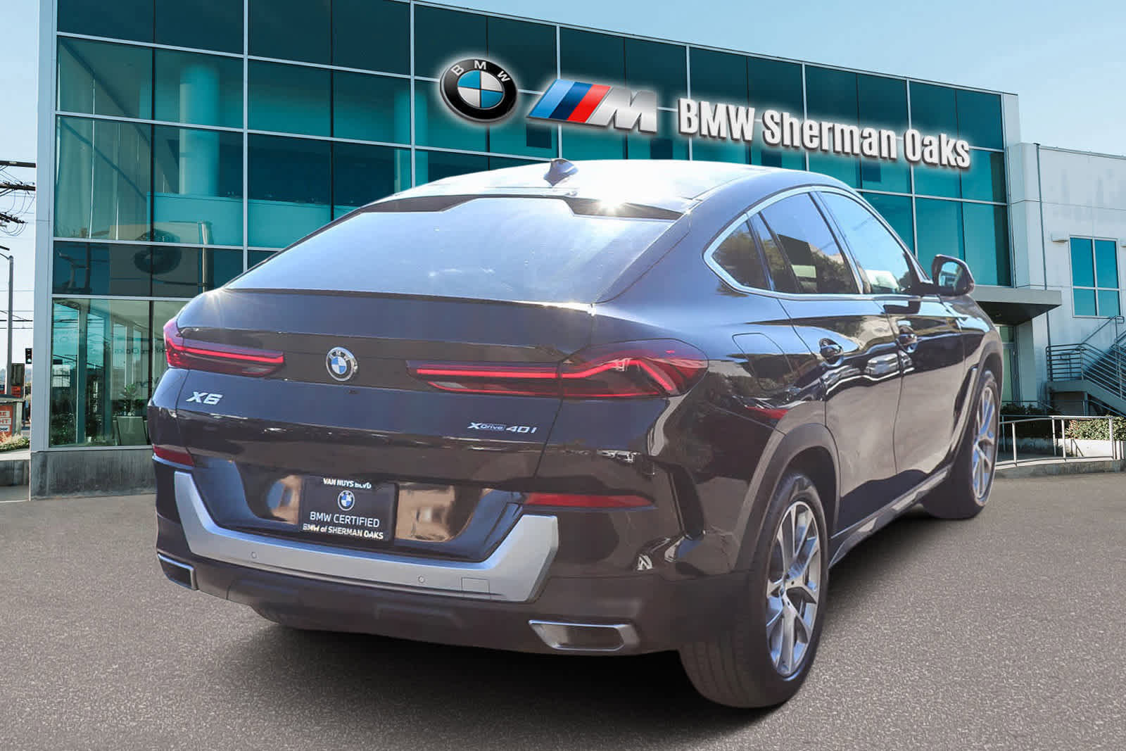 Certified 2023 BMW X6 xDrive40i image 4
