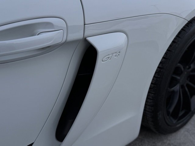 Used 2016 Porsche Cayman GT4 w/ Sport Chrono Package image 34