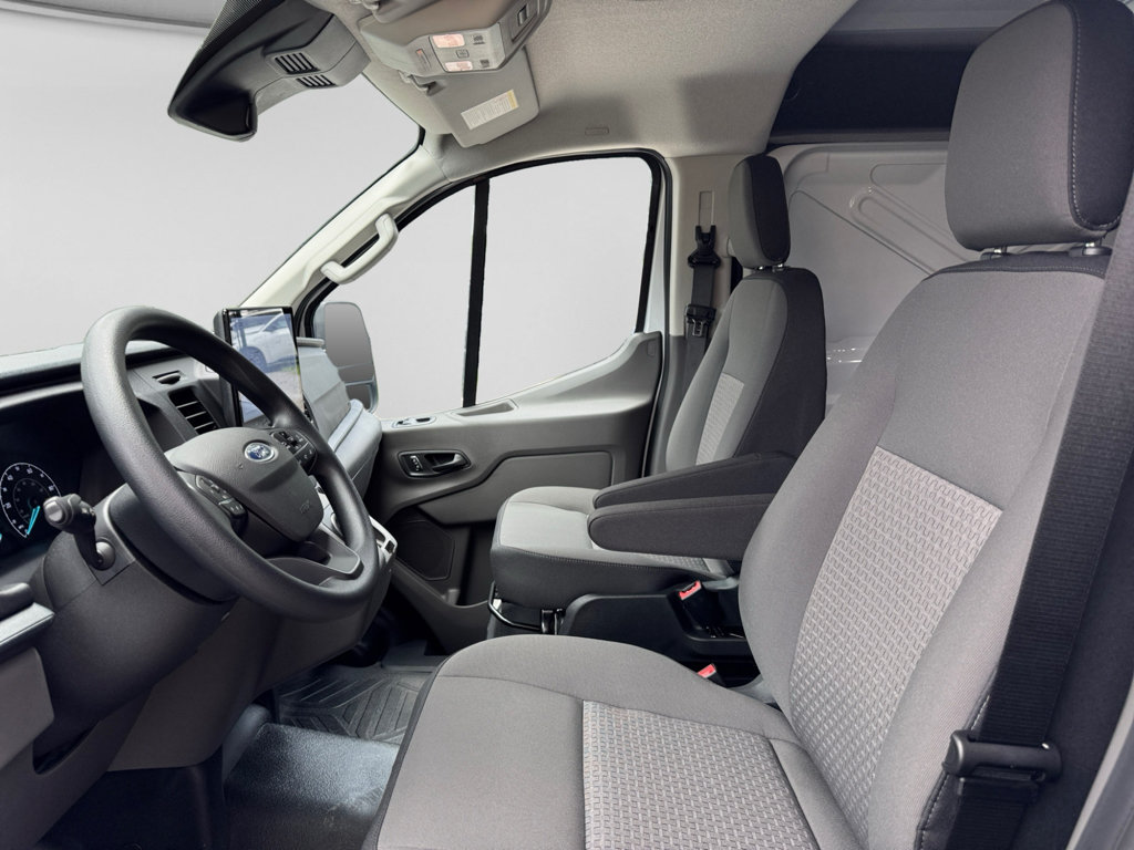 Used 2024 Ford E-Transit Low Roof RWD image 19