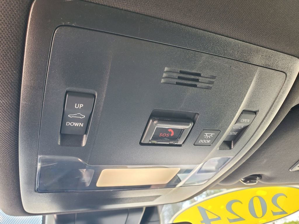 Used 2024 Lexus IS 300 w/ Premium Package RWD image 31