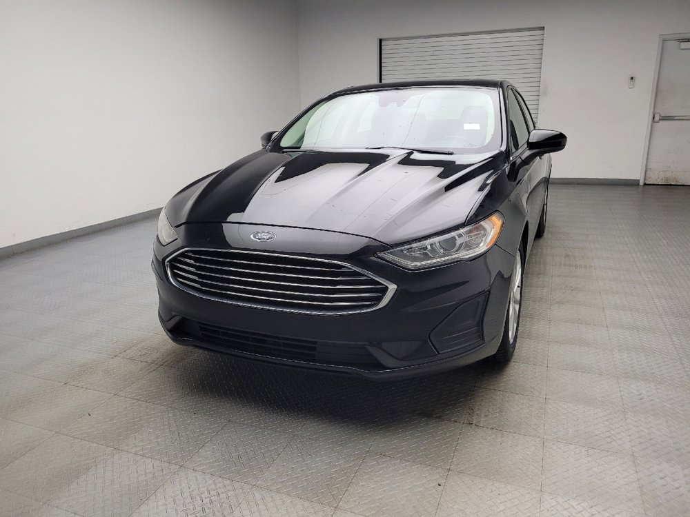 Used 2020 Ford Fusion SE FWD image 15