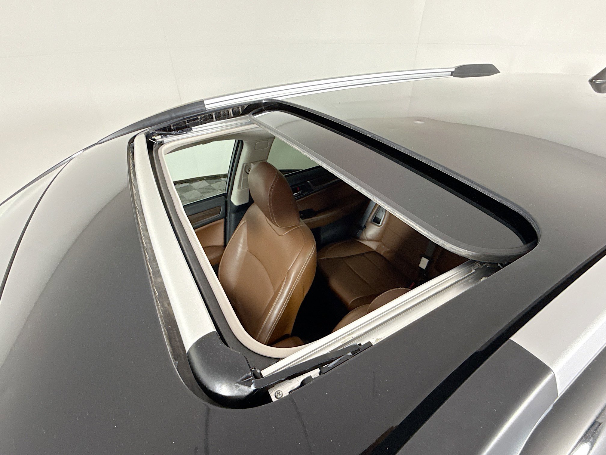 Used 2018 Subaru Outback 2.5i Touring image 14