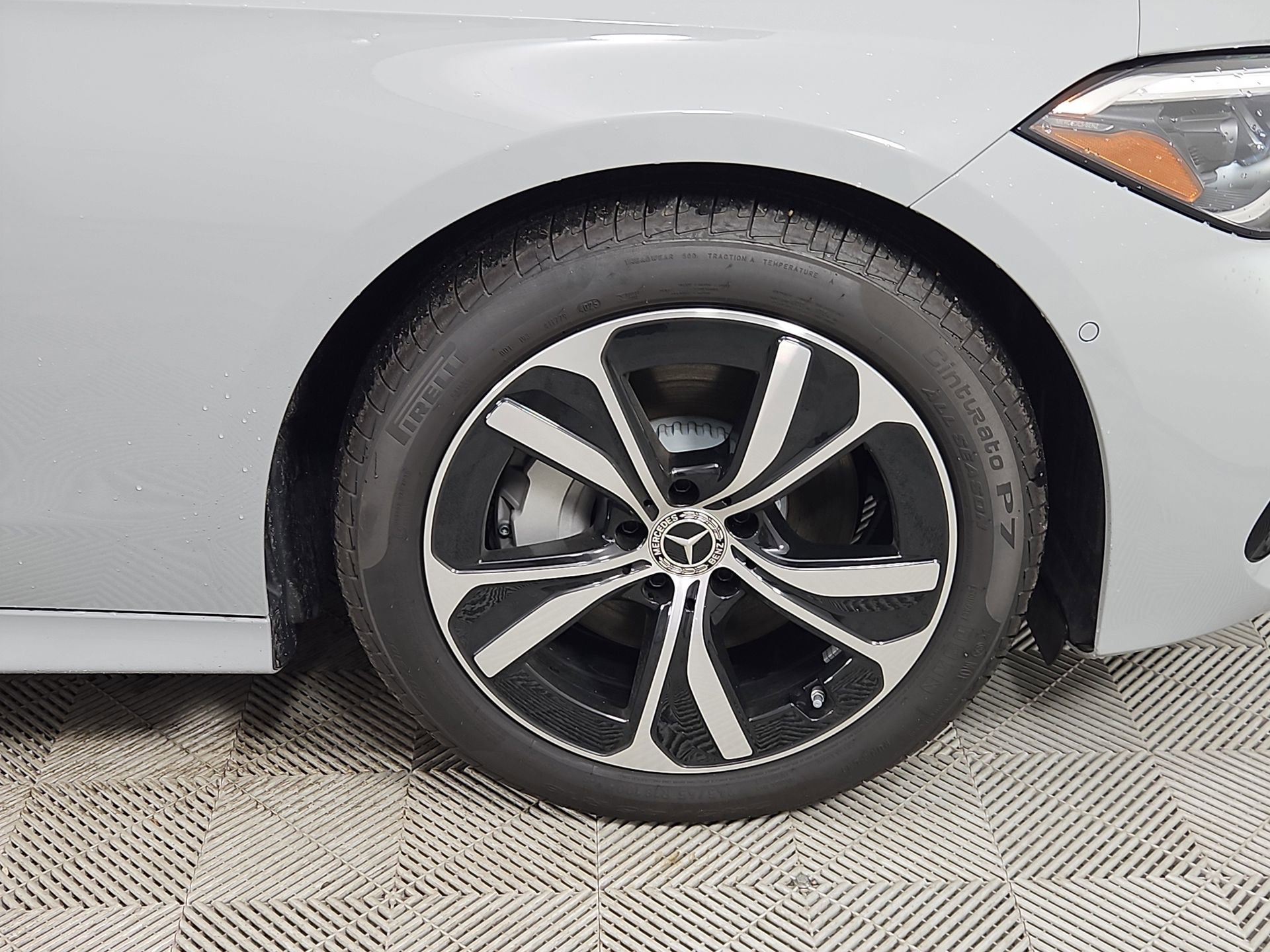 Used 2026 Mercedes-Benz CLE 300 4MATIC Cabriolet image 10