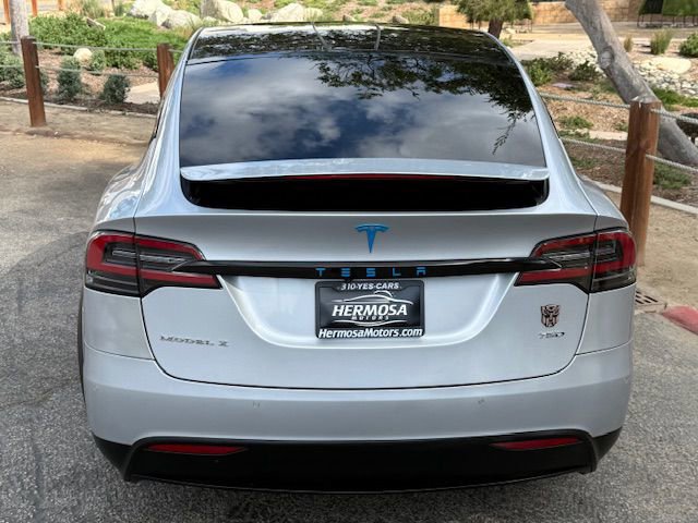 Used 2017 Tesla Model X 75D image 24