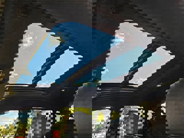 Used 2023 BMW X6 xDrive40i w/ Executive Package image 14