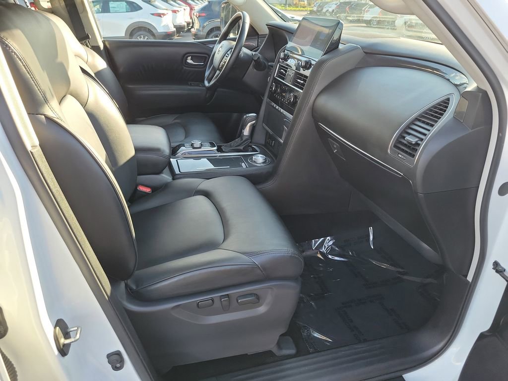 Used 2024 Nissan Armada SV image 17
