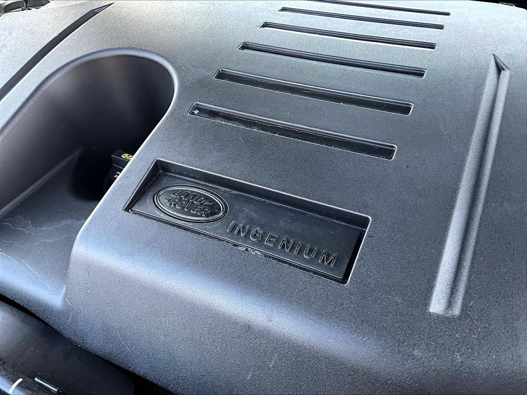 Used 2022 Land Rover Defender 110 X-Dynamic SE AWD/4WD image 33