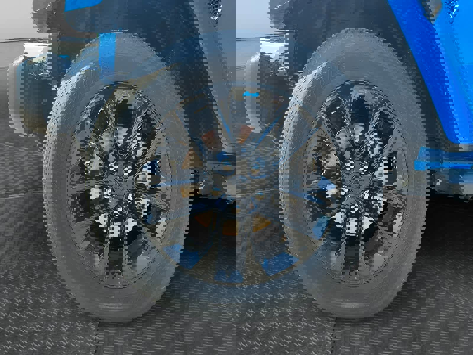 Used 2023 Jeep Wrangler Sahara w/ Cold Weather Group image 13