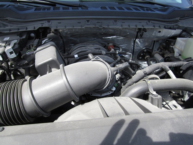 Used 2024 Ford F550 2WD Regular Cab Super Duty w/ XL Chrome Package image 30