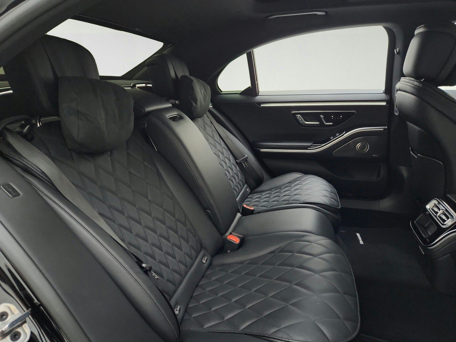 Used 2024 Mercedes-Benz S 580 4MATIC Sedan image 31