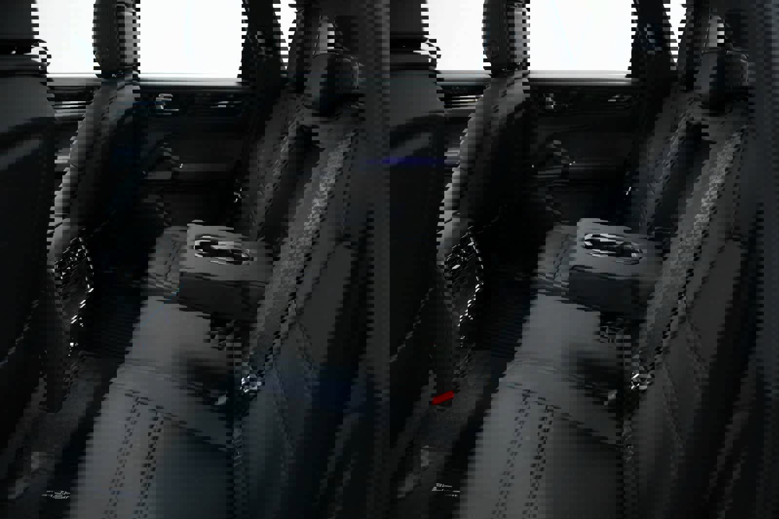 Certified 2023 Porsche Cayenne image 28