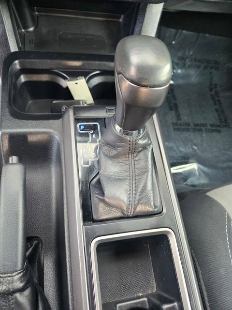 Certified 2021 Toyota Tacoma TRD Off-Road image 16