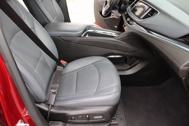 Certified 2024 Buick Enclave Premium image 28
