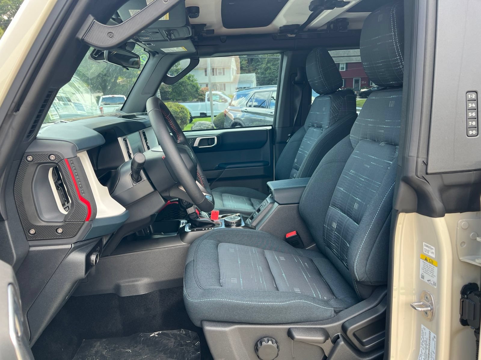 New 2026 Ford Bronco Heritage Edition AWD/4WD image 17